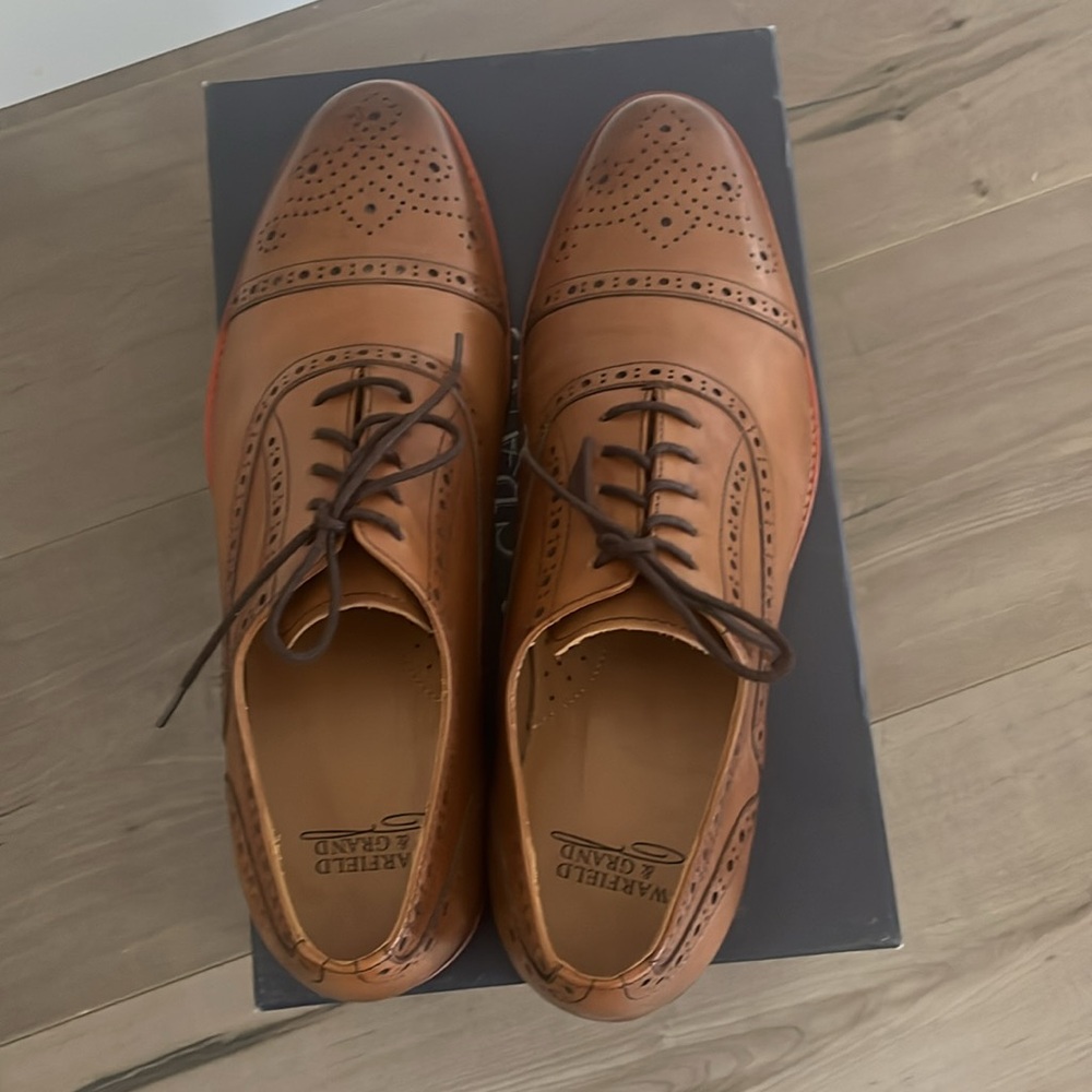 Men’s Tan dress shoes
